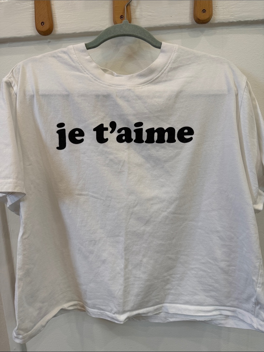 White Short Sleeve Tee with 'je t'aime' Graphic
